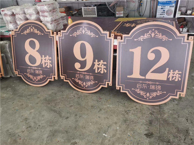 ¥����